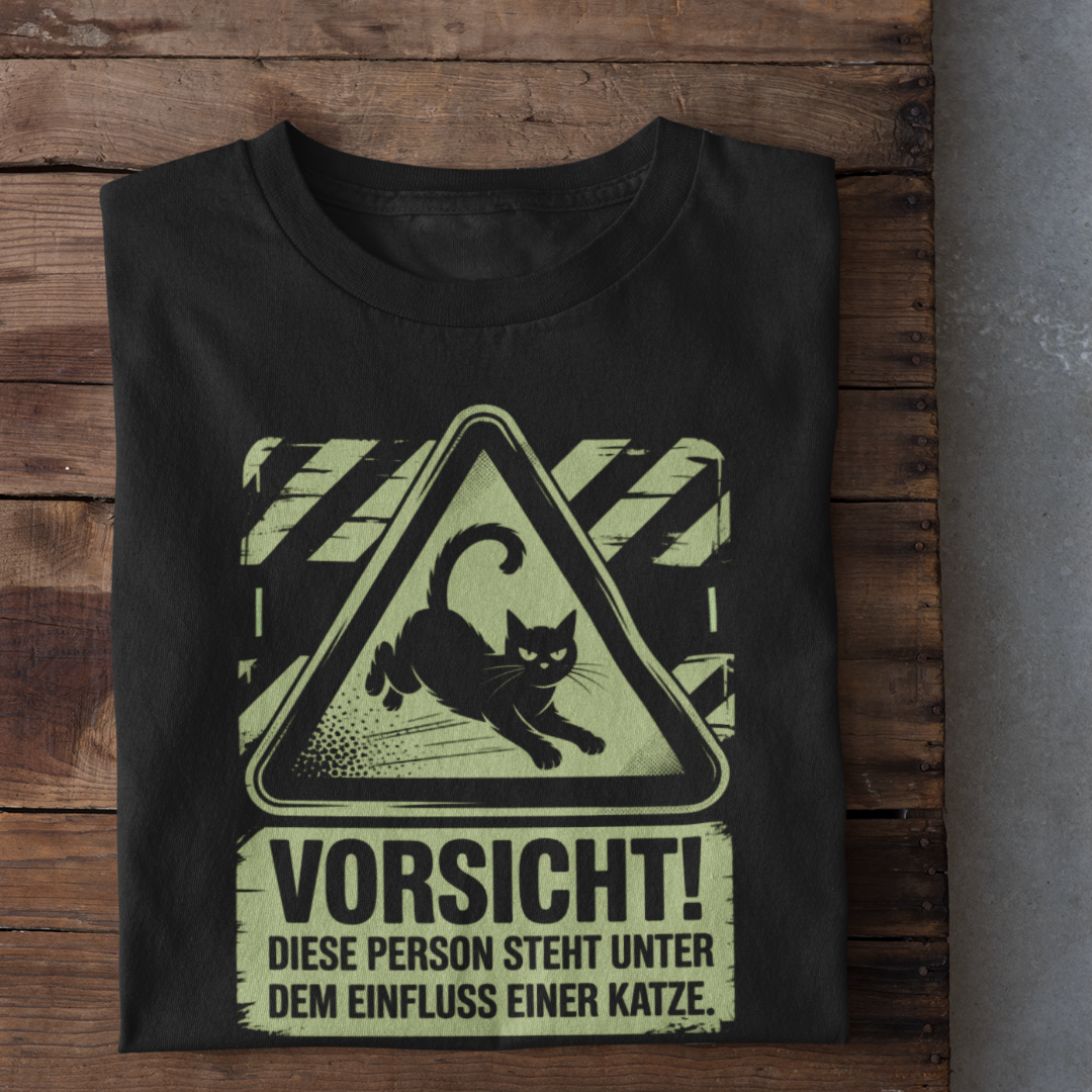 Unter dem Einfluss einer Katze - unisex basic T-Shirt